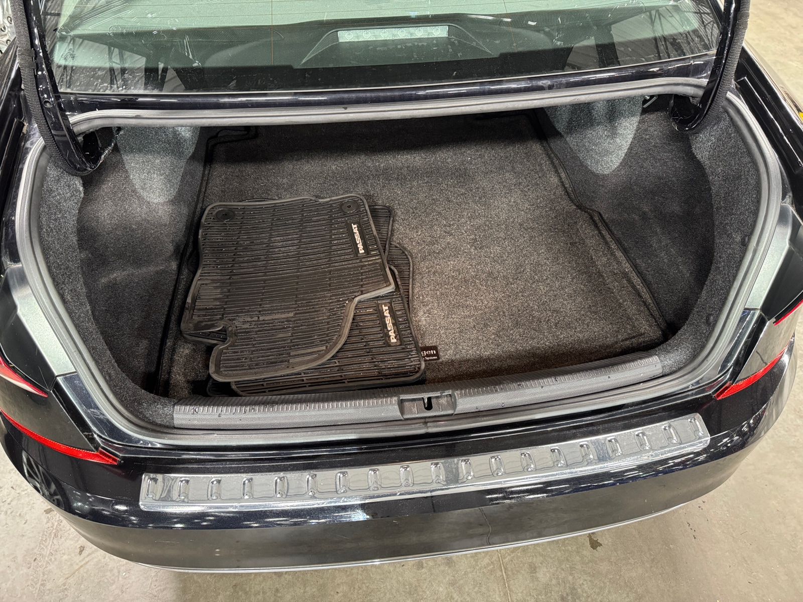 Thumbnail: 2021 Volkswagen Passat - 6