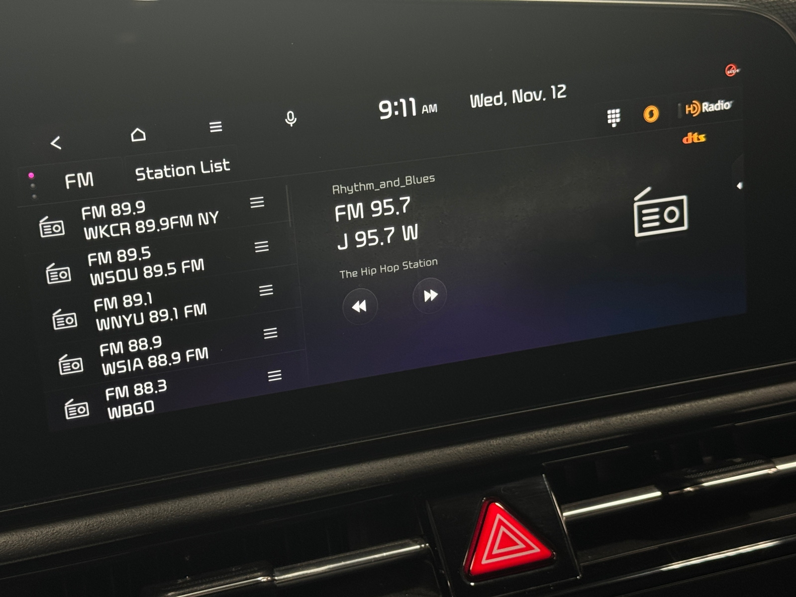 Thumbnail: 2023 Kia Niro - 4