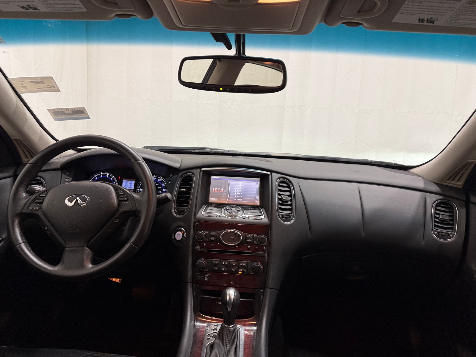 Thumbnail: 2017 INFINITI QX50 - 2