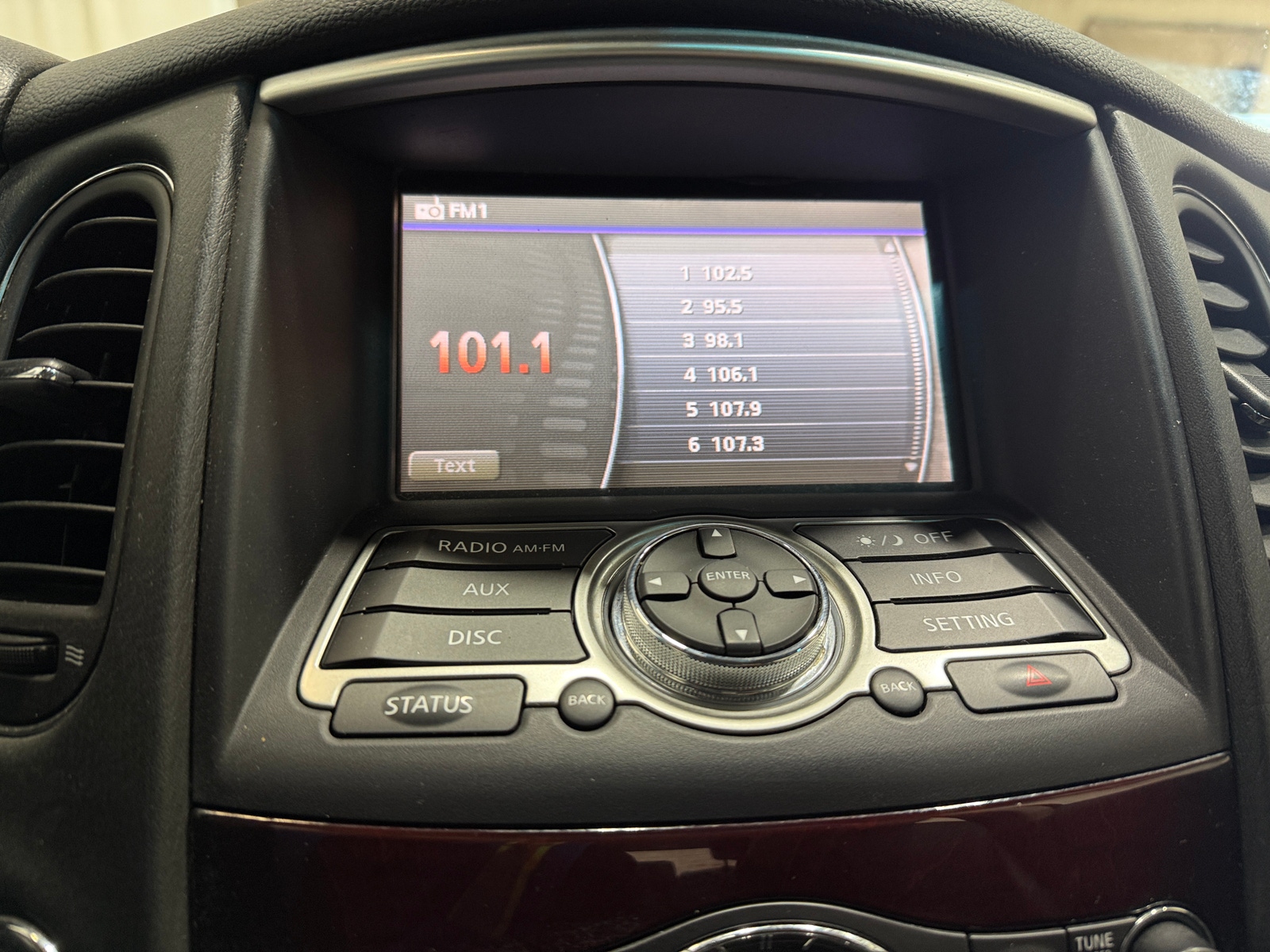 Thumbnail: 2017 INFINITI QX50 - 3