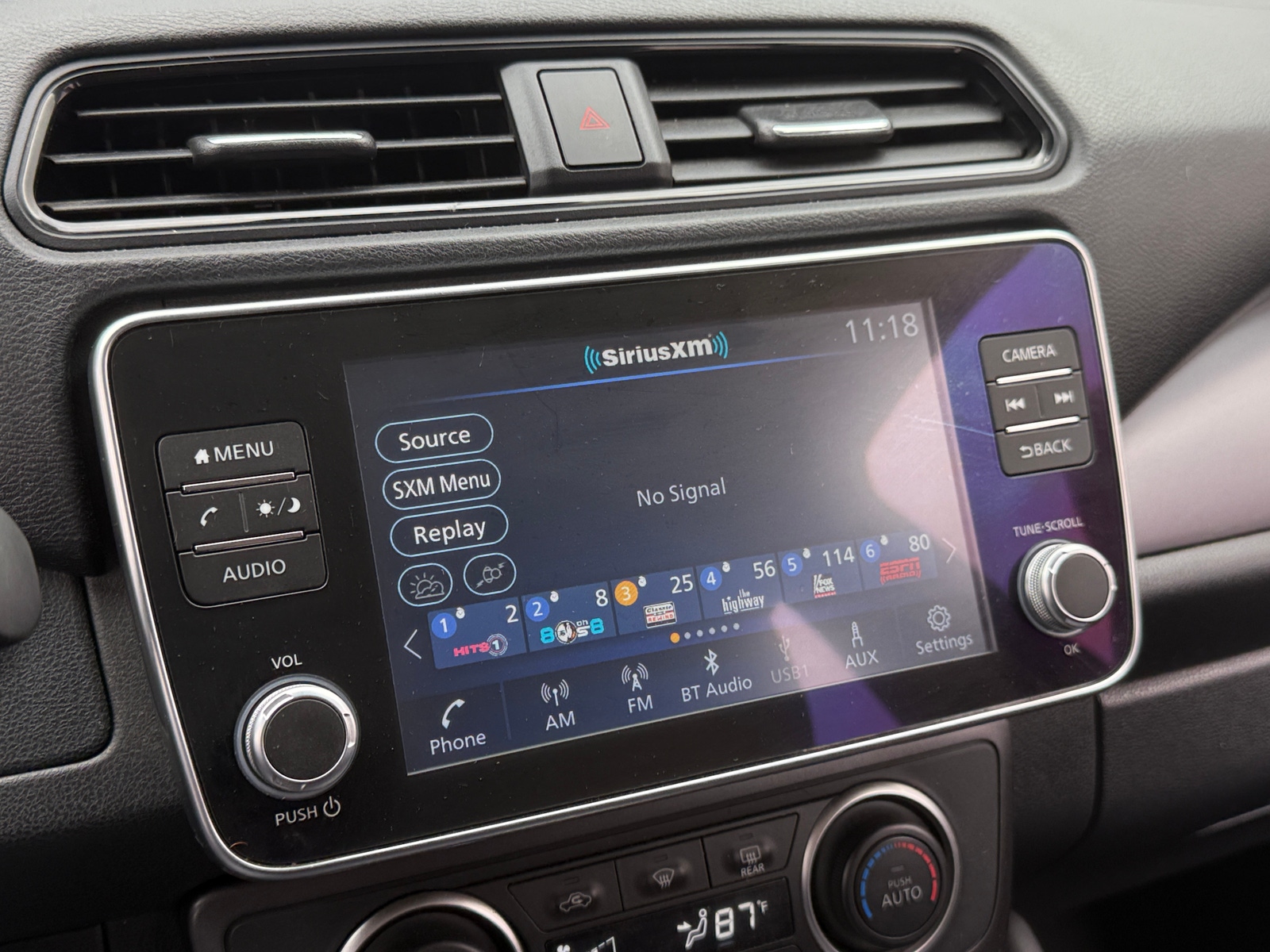 Thumbnail: 2023 Nissan Leaf - 4