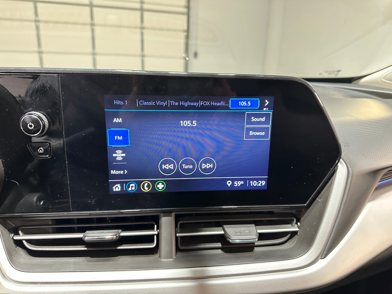 Thumbnail: 2024 Chevrolet Trax - 4