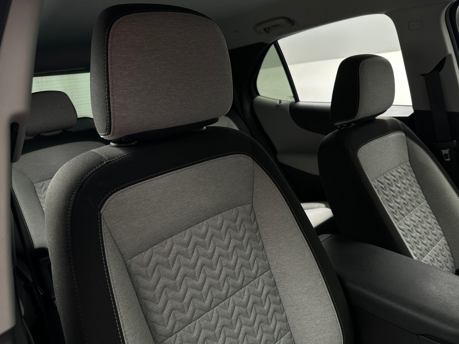 Thumbnail: 2022 Chevrolet Equinox - 2