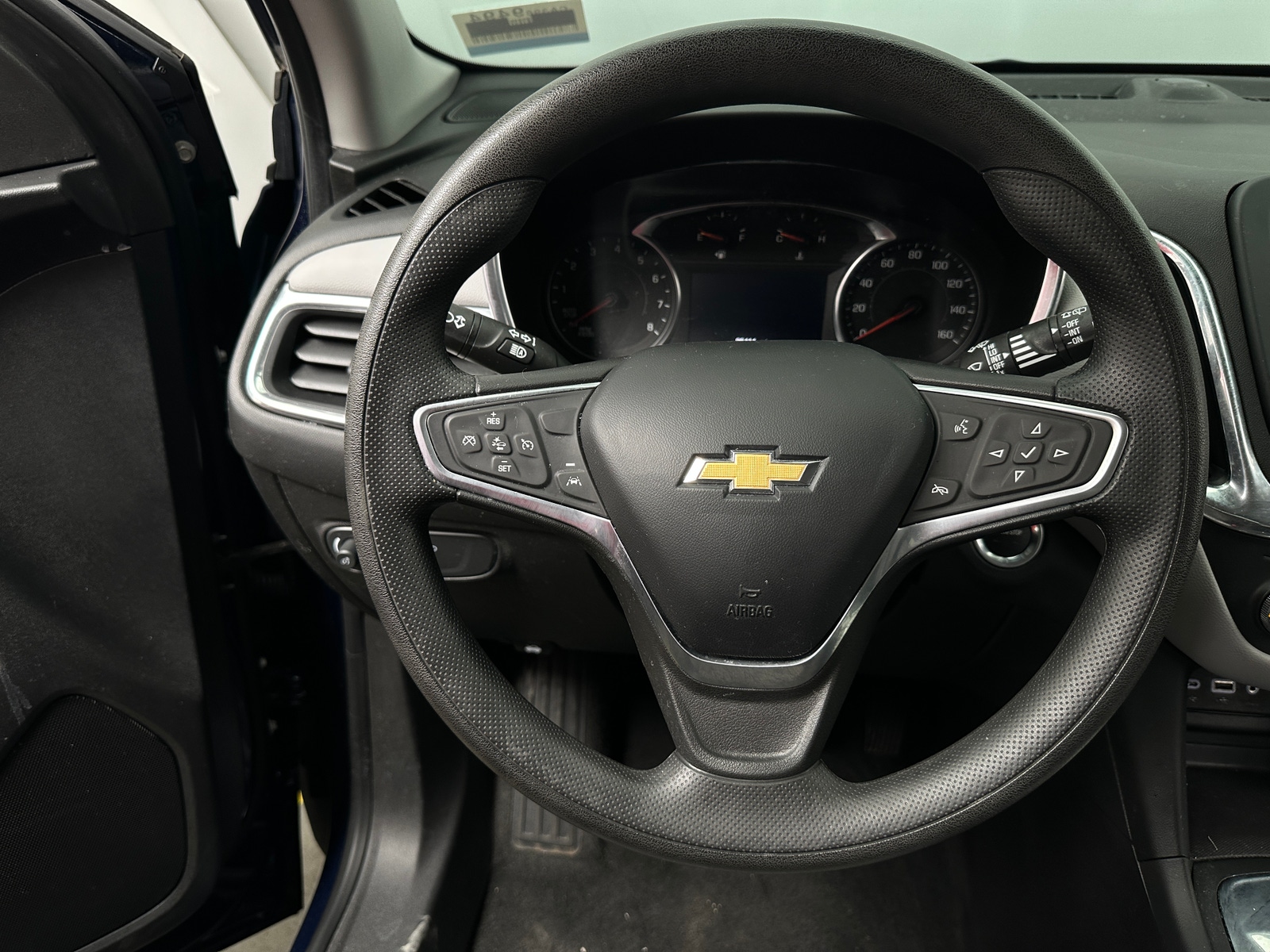 Thumbnail: 2022 Chevrolet Equinox - 5