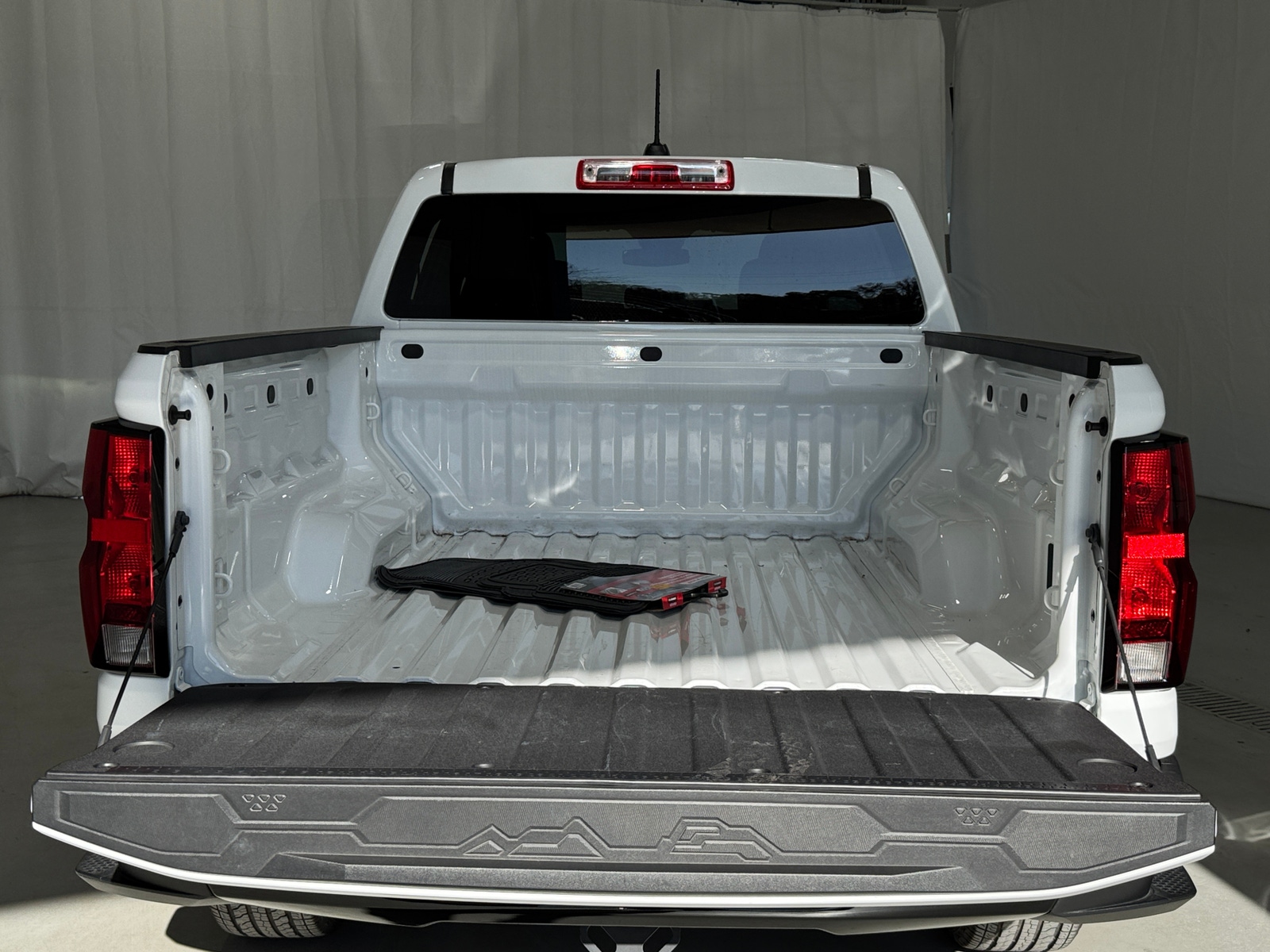 Thumbnail: 2024 Chevrolet Colorado - 7