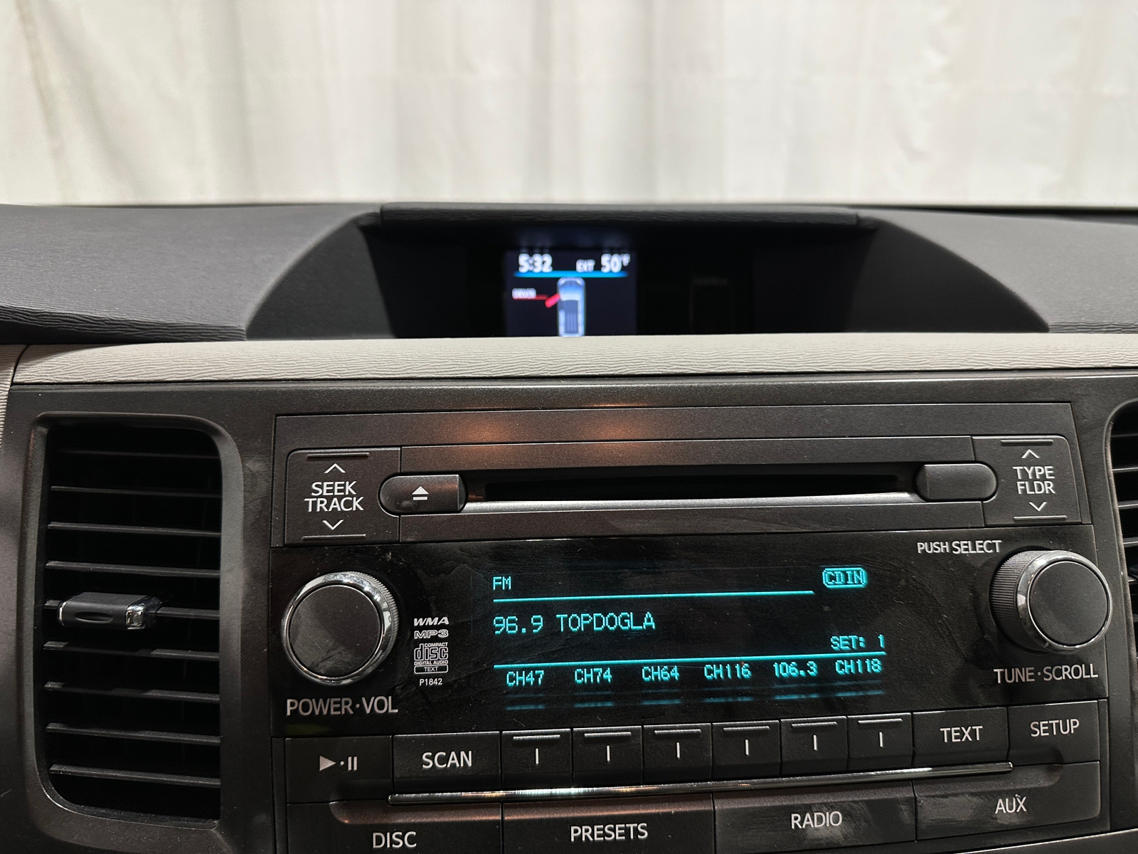 Thumbnail: 2013 Toyota Sienna - 3