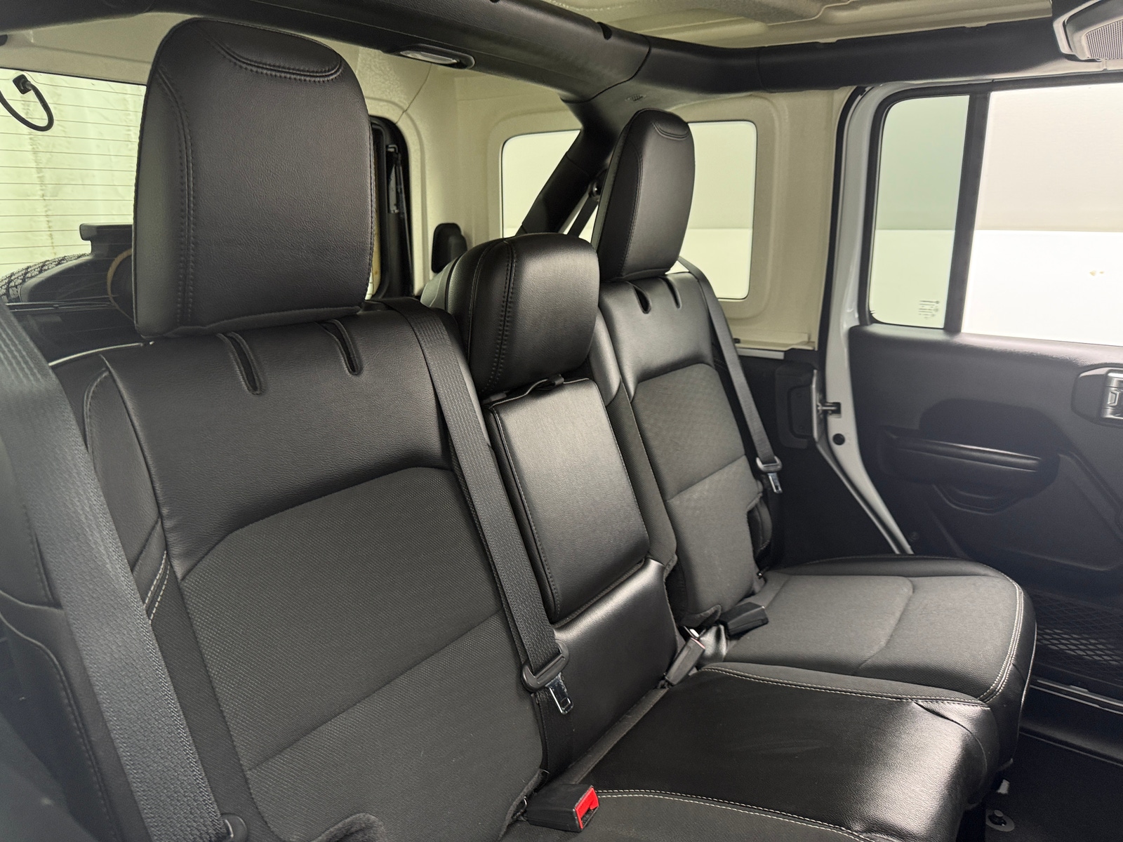 Thumbnail: 2020 Jeep Wrangler - 5