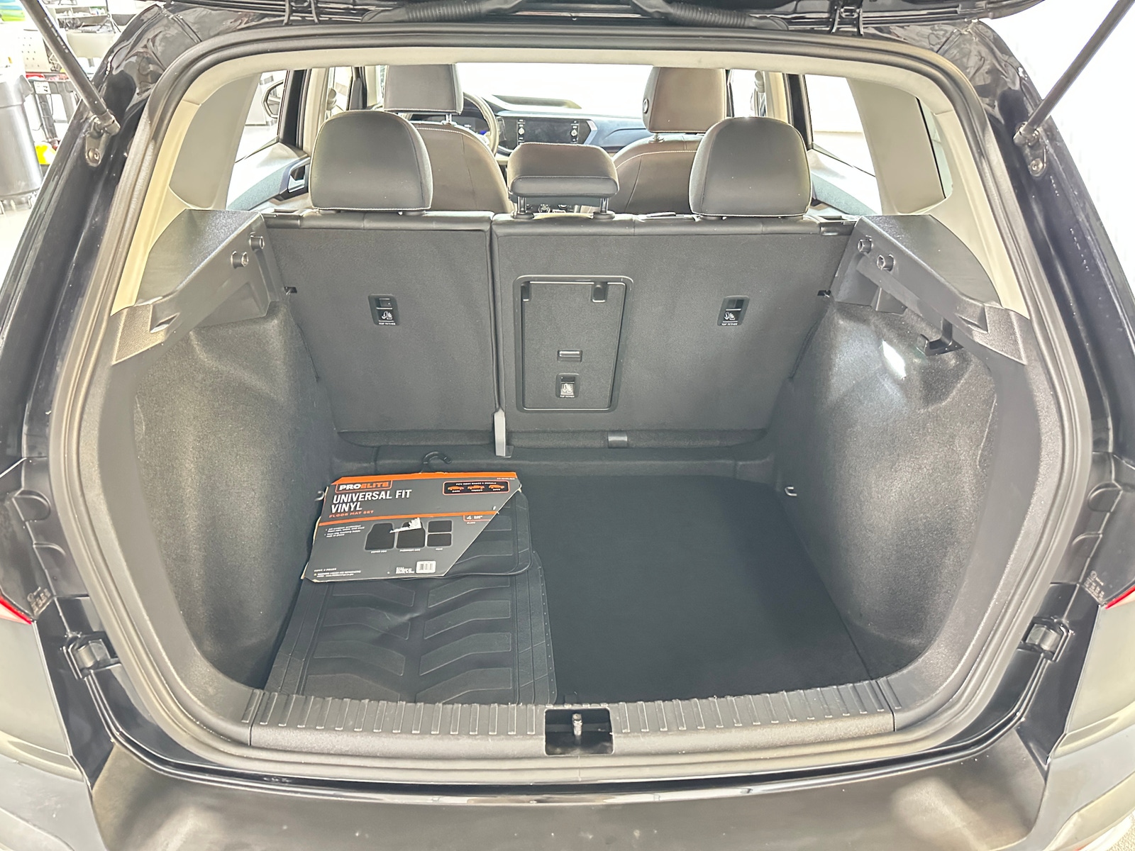 Thumbnail: 2024 Volkswagen Taos - 7