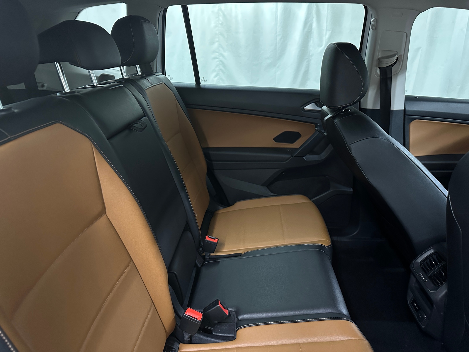 Thumbnail: 2019 Volkswagen Tiguan - 5