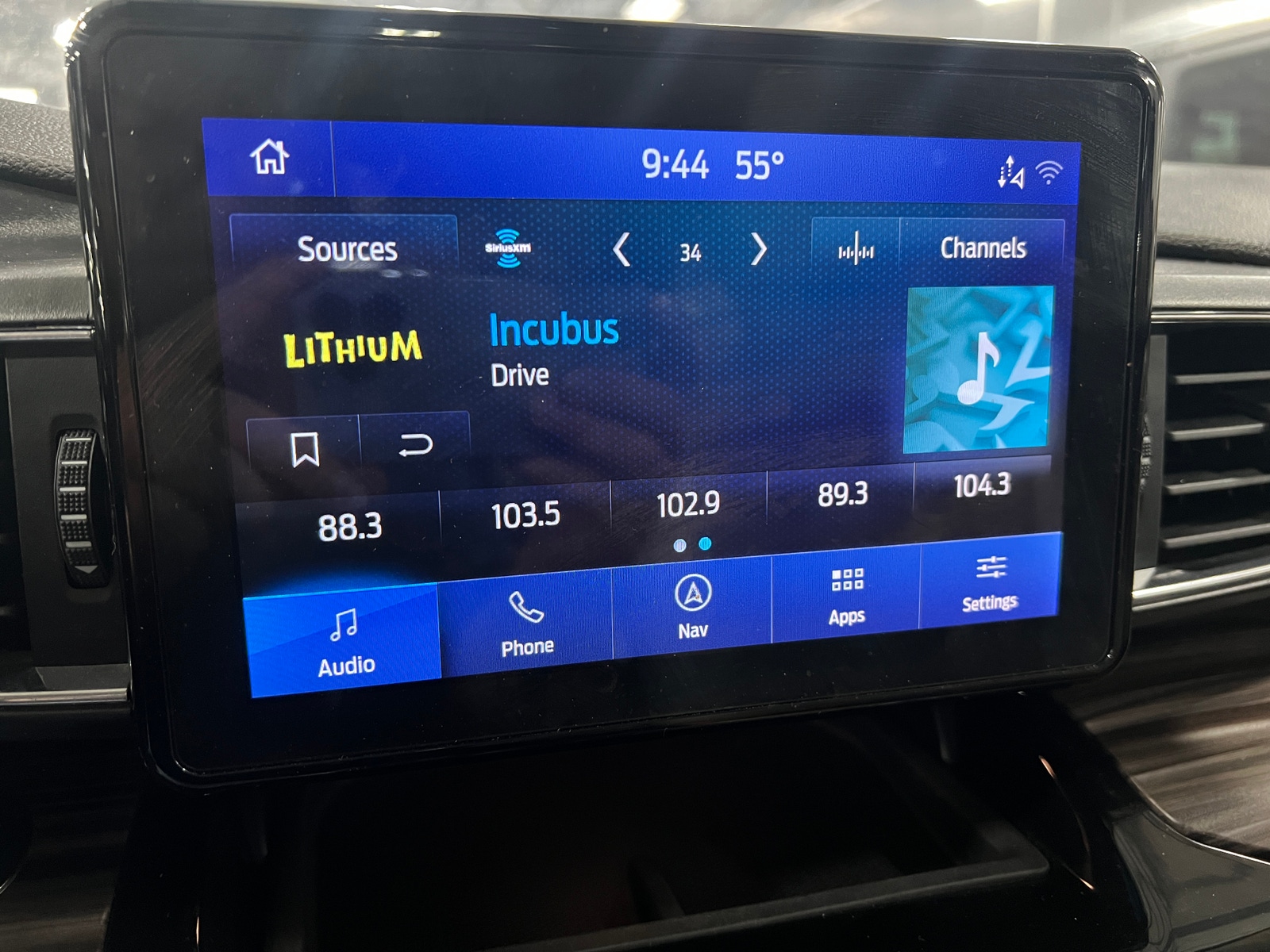 Thumbnail: 2021 Ford Explorer - 3