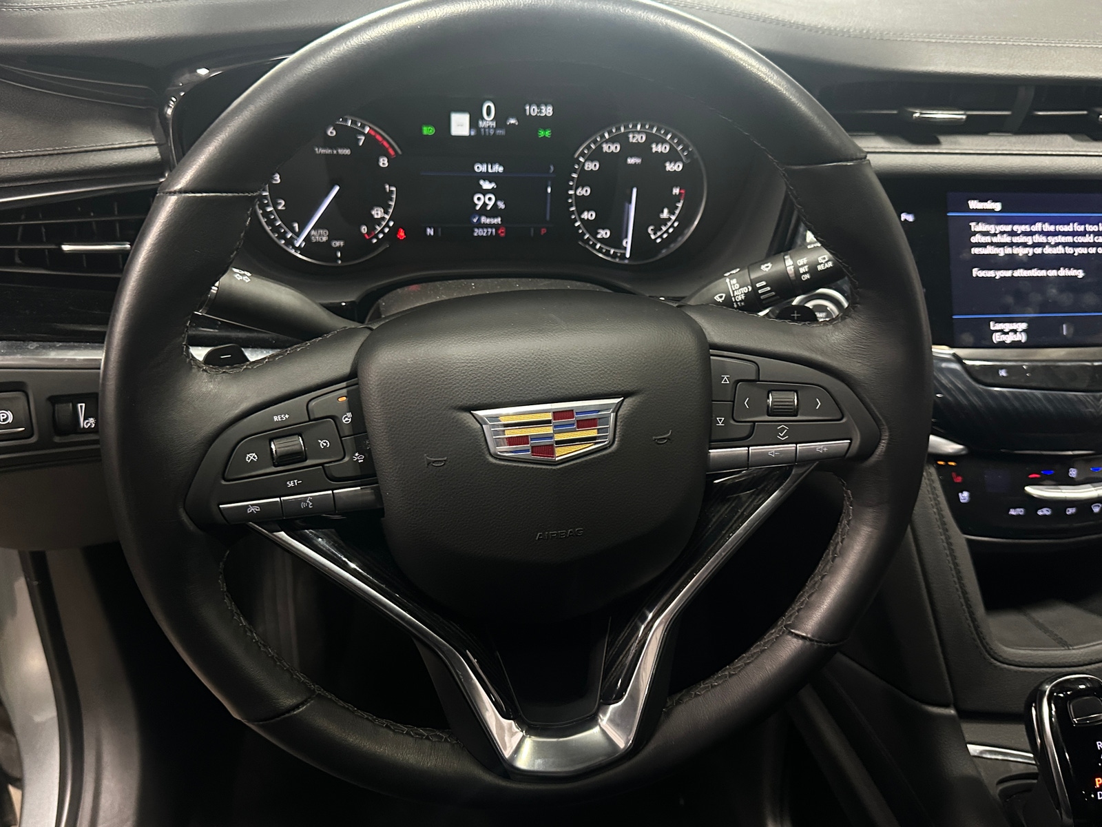 Thumbnail: 2025 Cadillac XT6 - 4