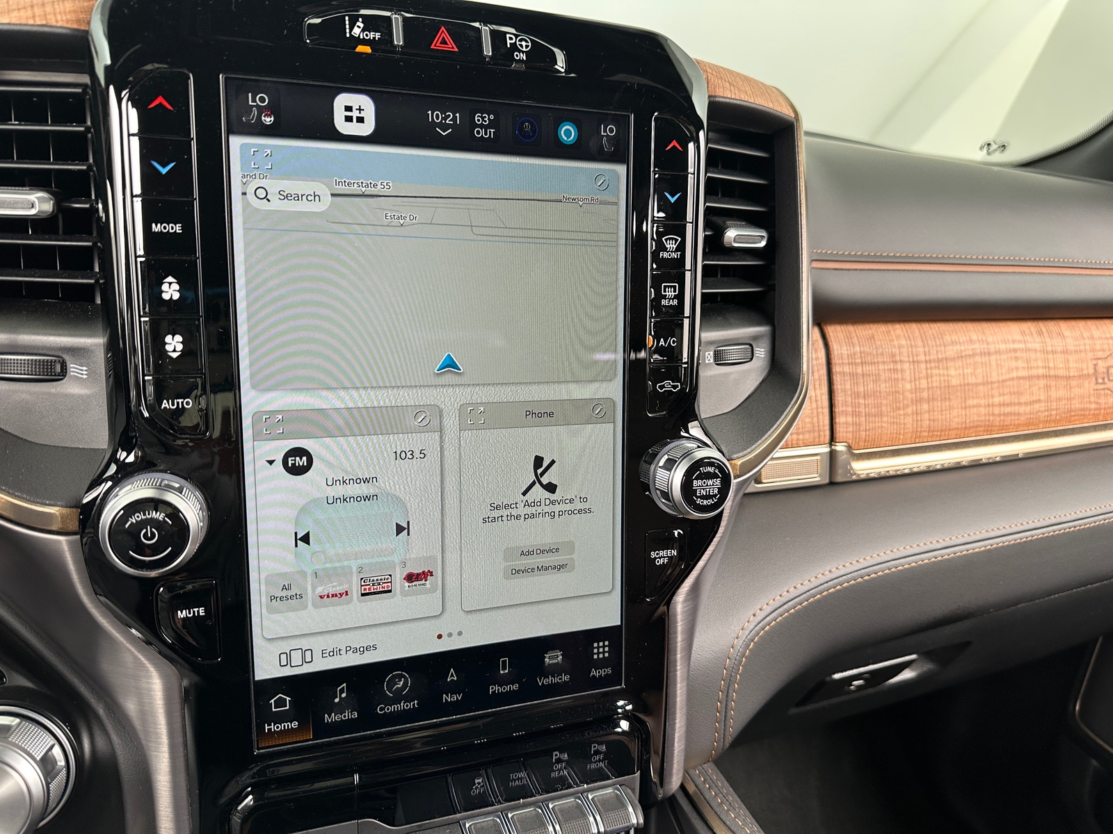 Thumbnail: 2022 RAM 1500 - 3