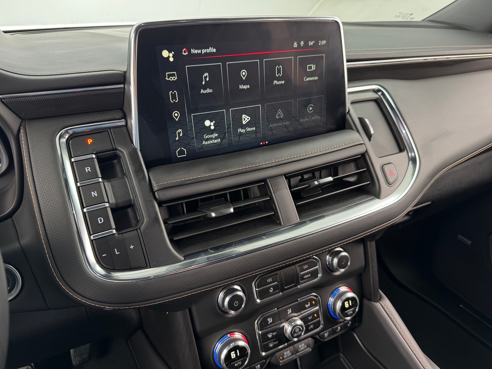 Thumbnail: 2024 GMC Yukon XL - 3