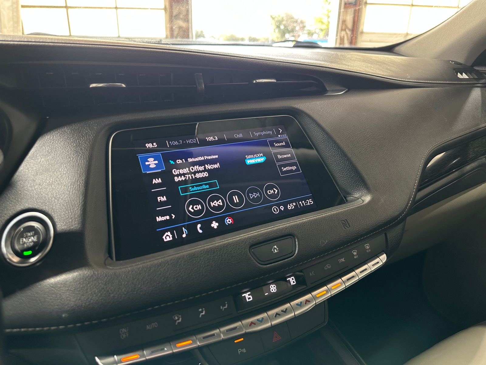 Thumbnail: 2021 Cadillac XT4 - 3