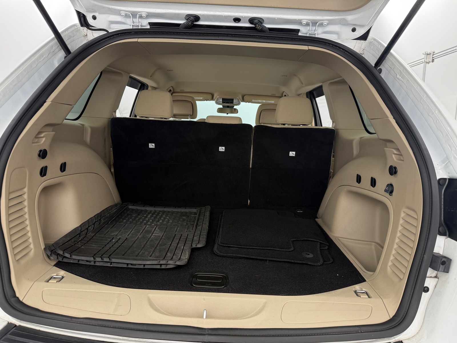 Thumbnail: 2021 Jeep Grand Cherokee - 7