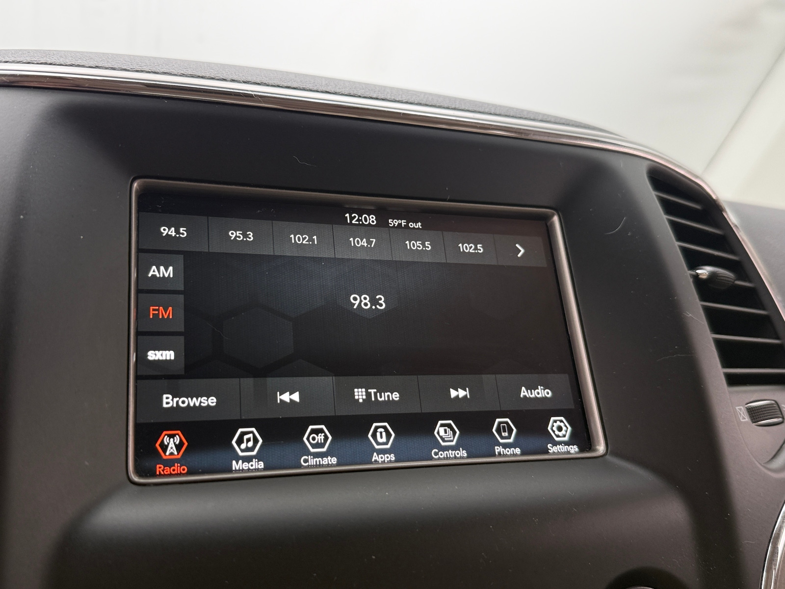 Thumbnail: 2021 Jeep Grand Cherokee - 4