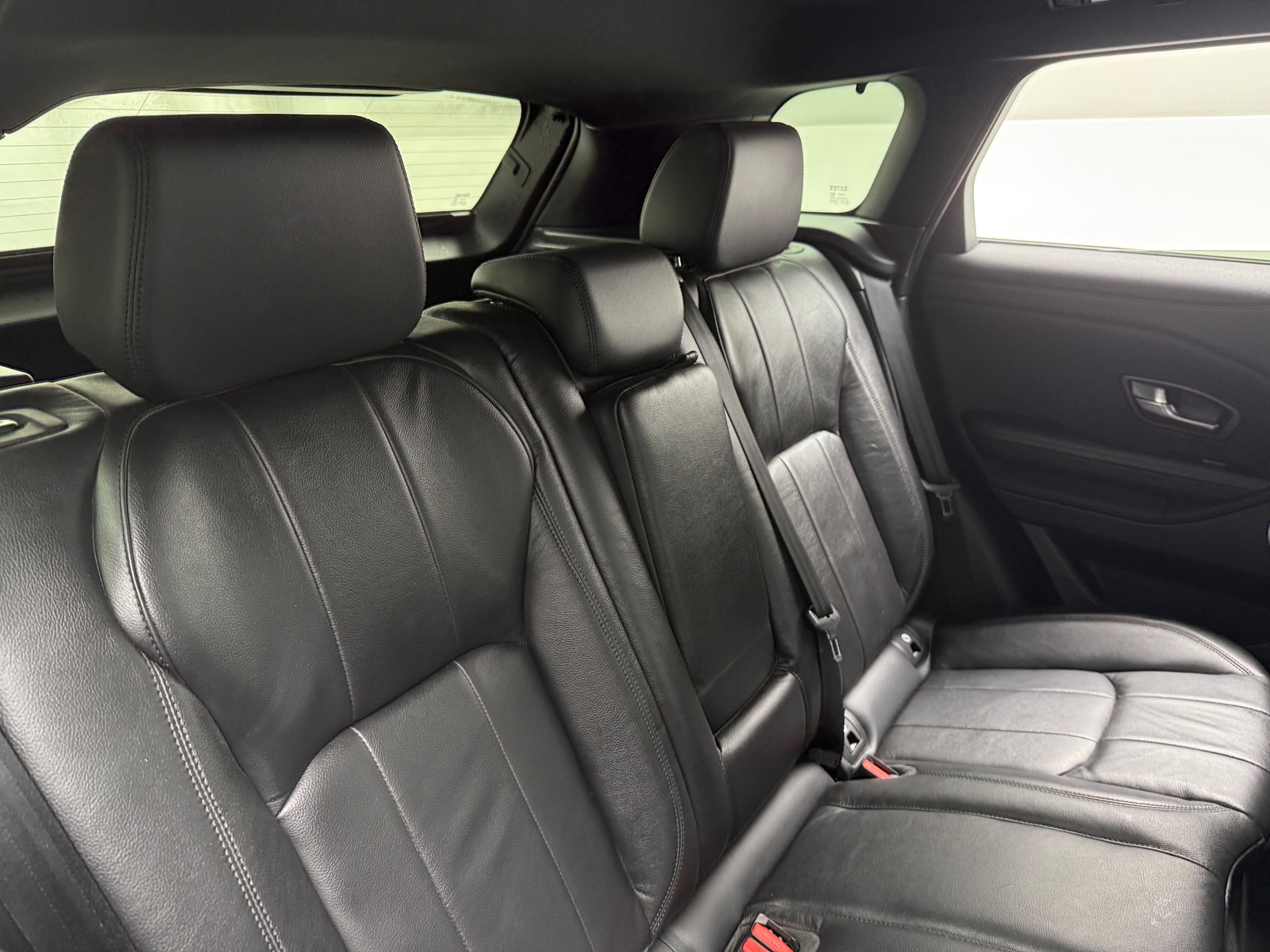 Thumbnail: 2019 Land Rover Range Rover Evoque - 5