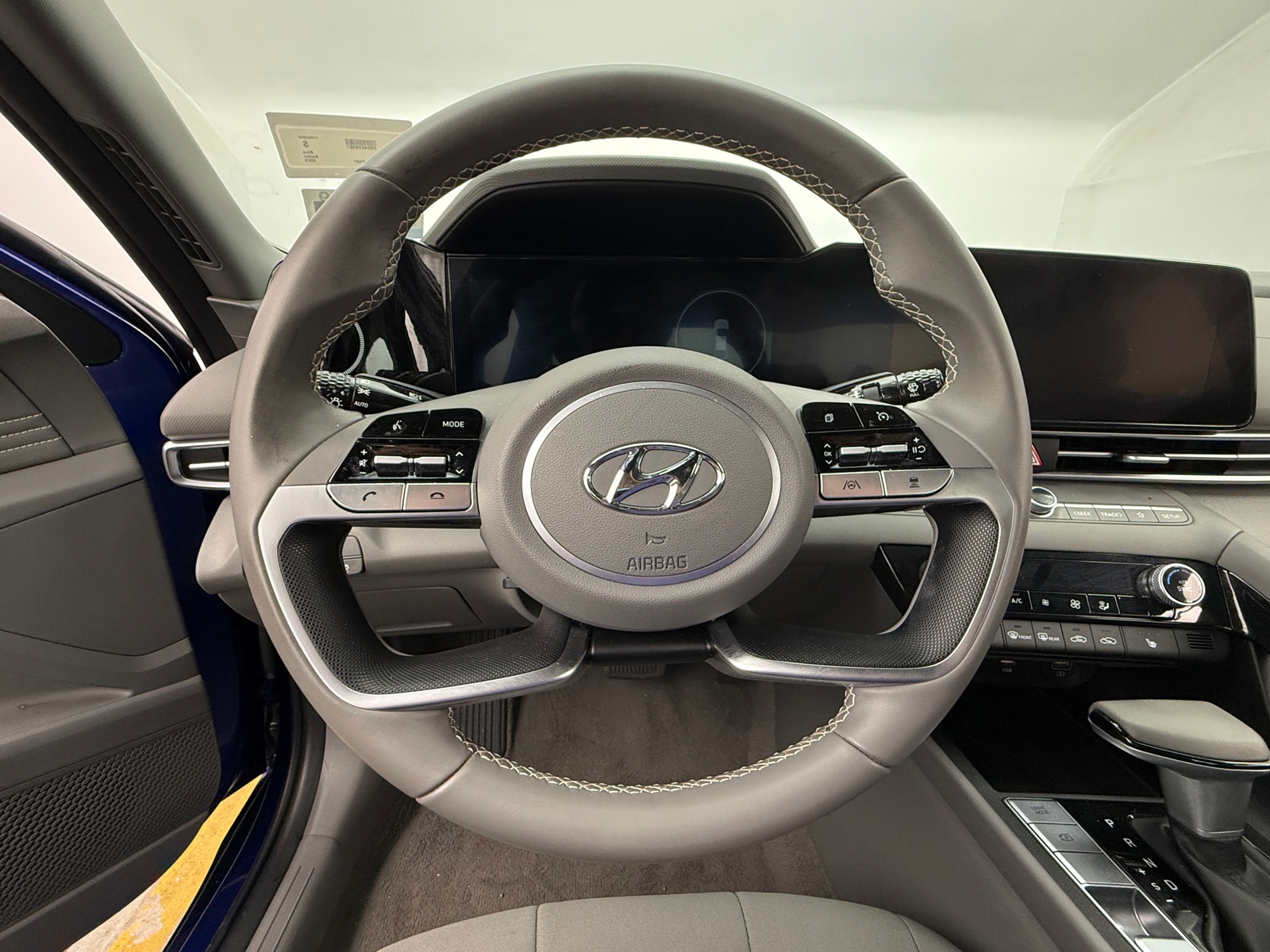 Thumbnail: 2023 Hyundai Elantra - 5