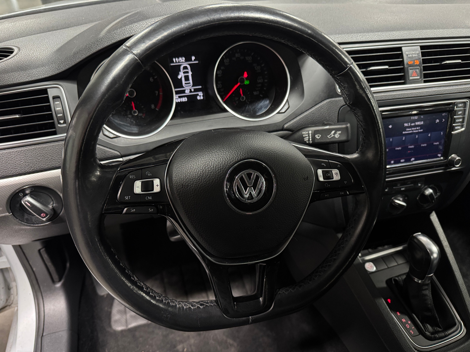 Thumbnail: 2018 Volkswagen Jetta - 4