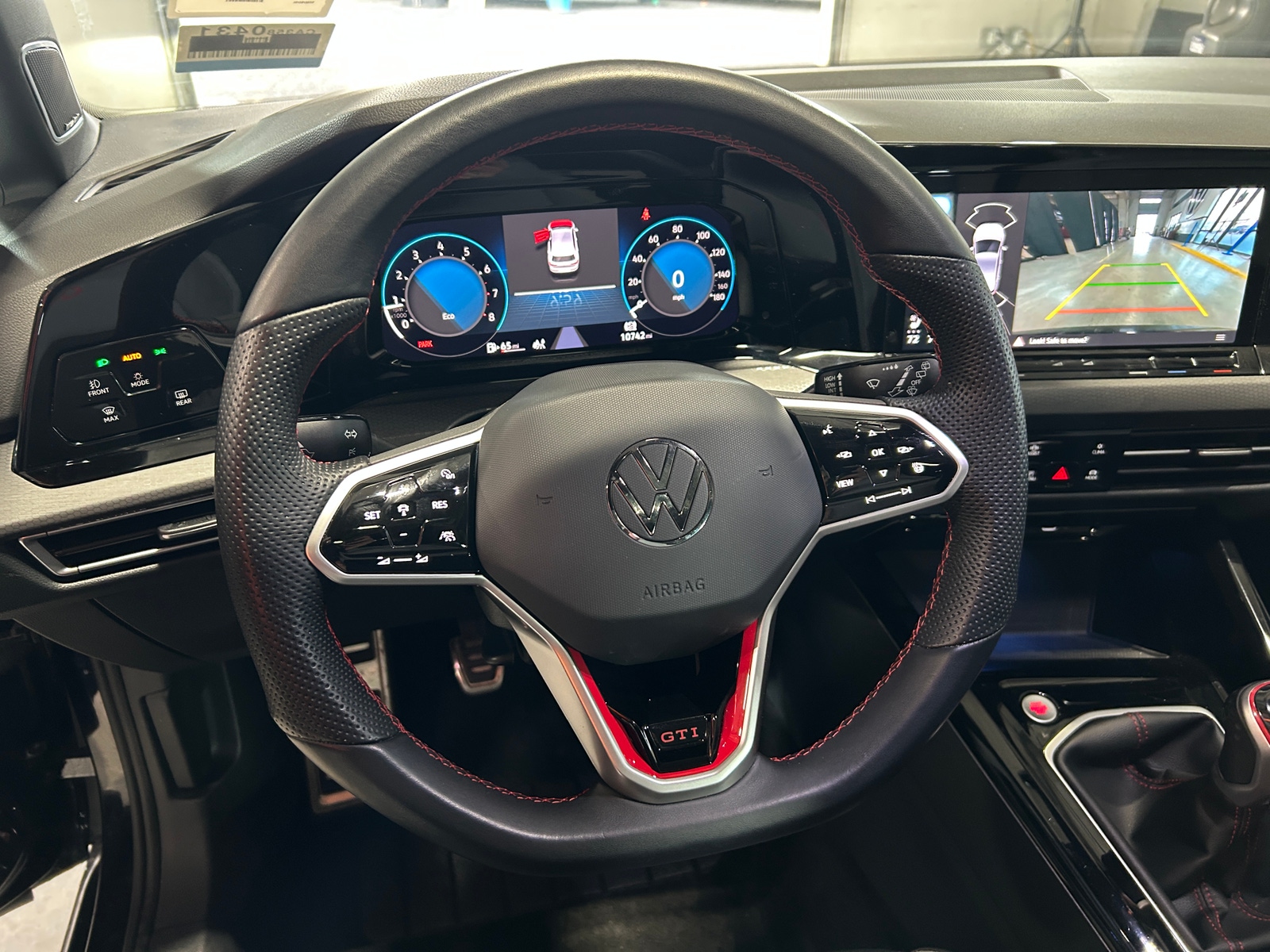 Thumbnail: 2024 Volkswagen Golf - 4