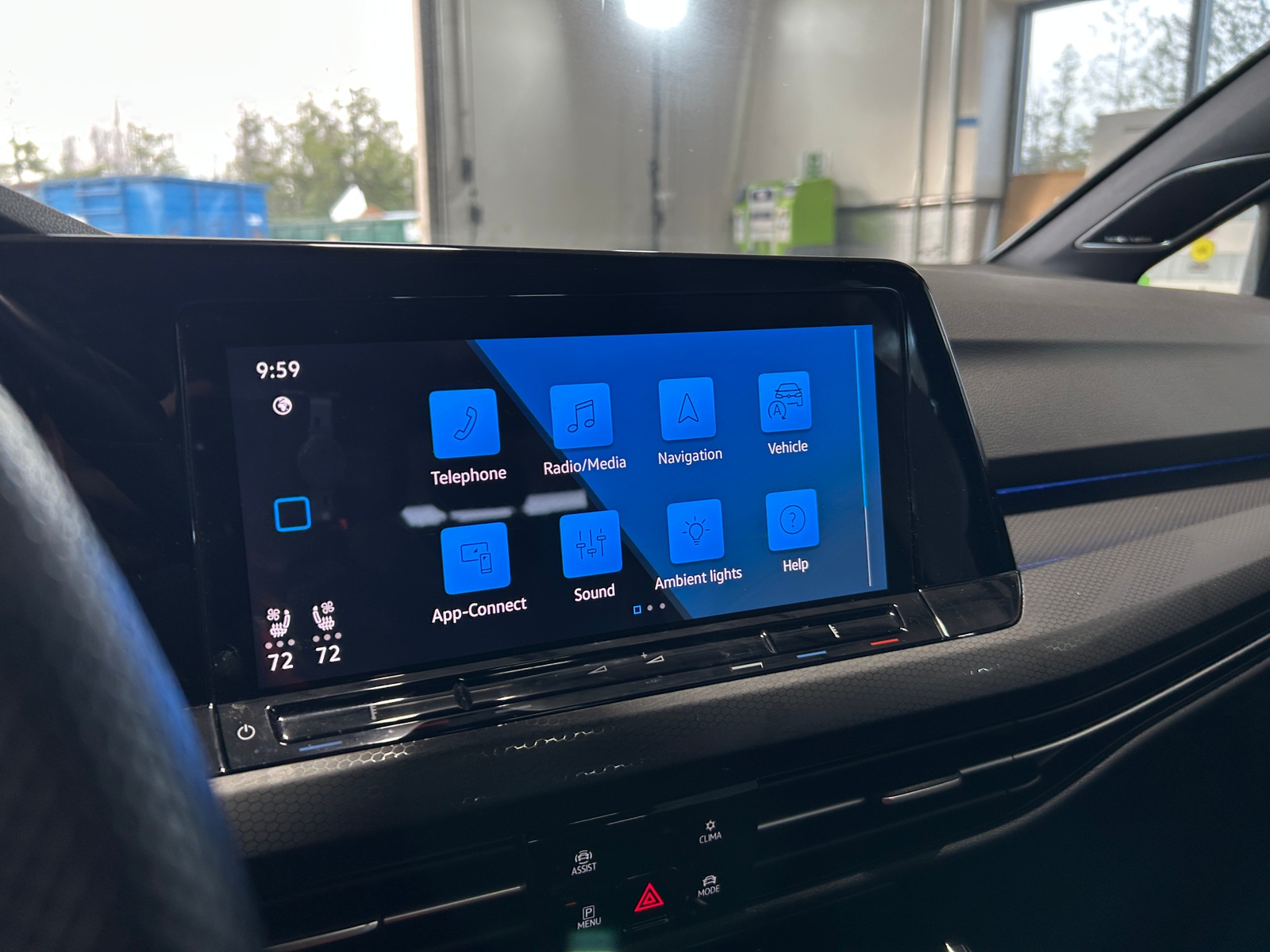 Thumbnail: 2024 Volkswagen Golf - 3