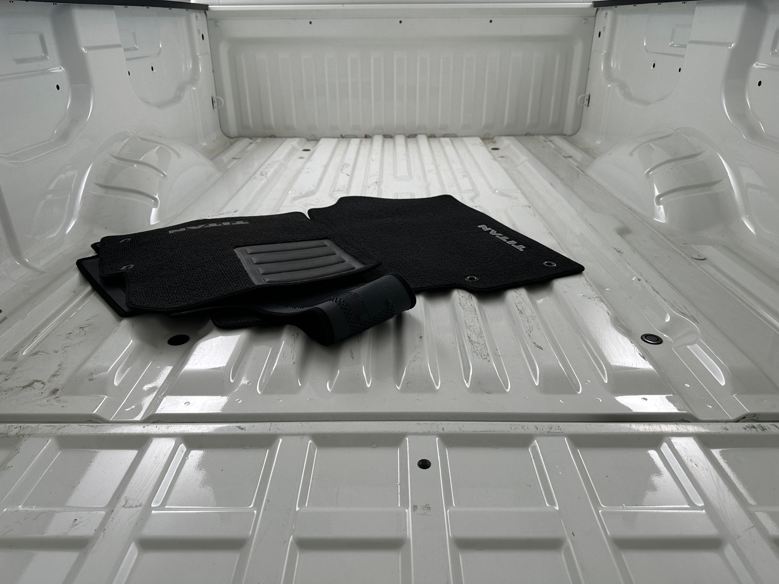 Thumbnail: 2024 Nissan Titan - 7