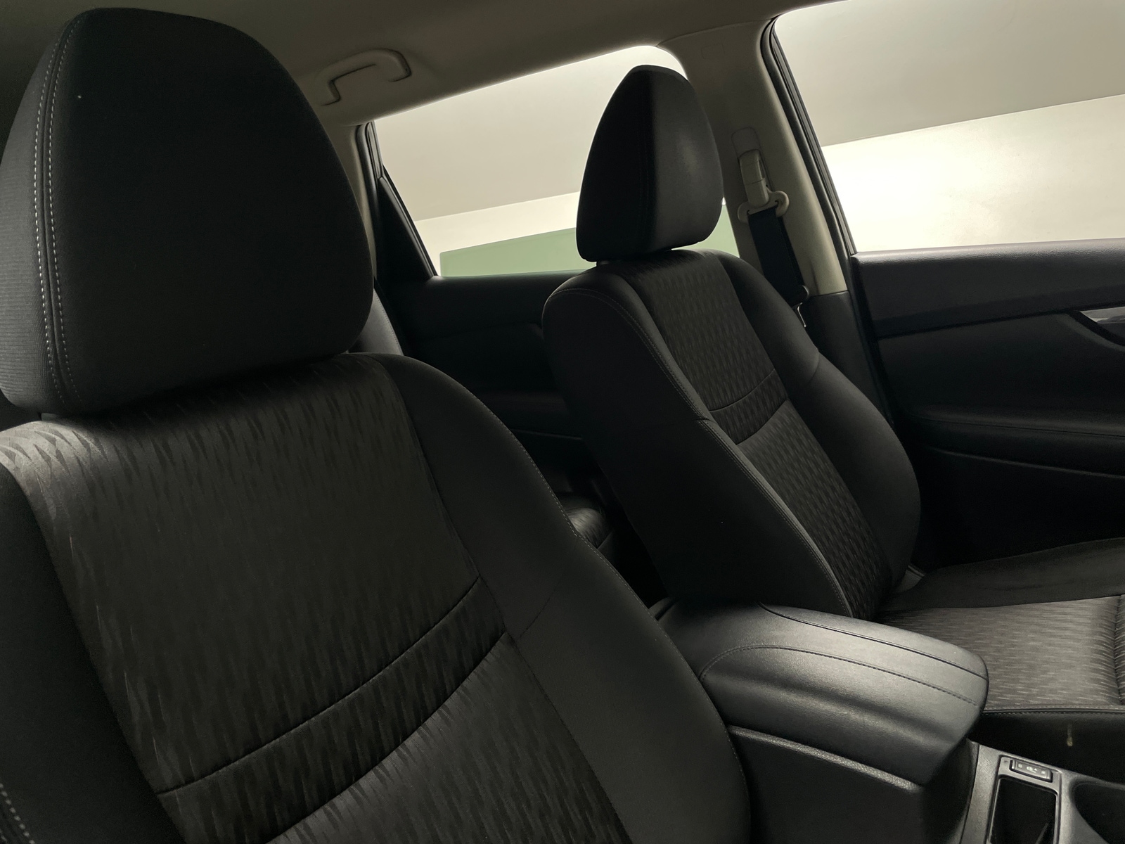 Thumbnail: 2019 Nissan Rogue - 2