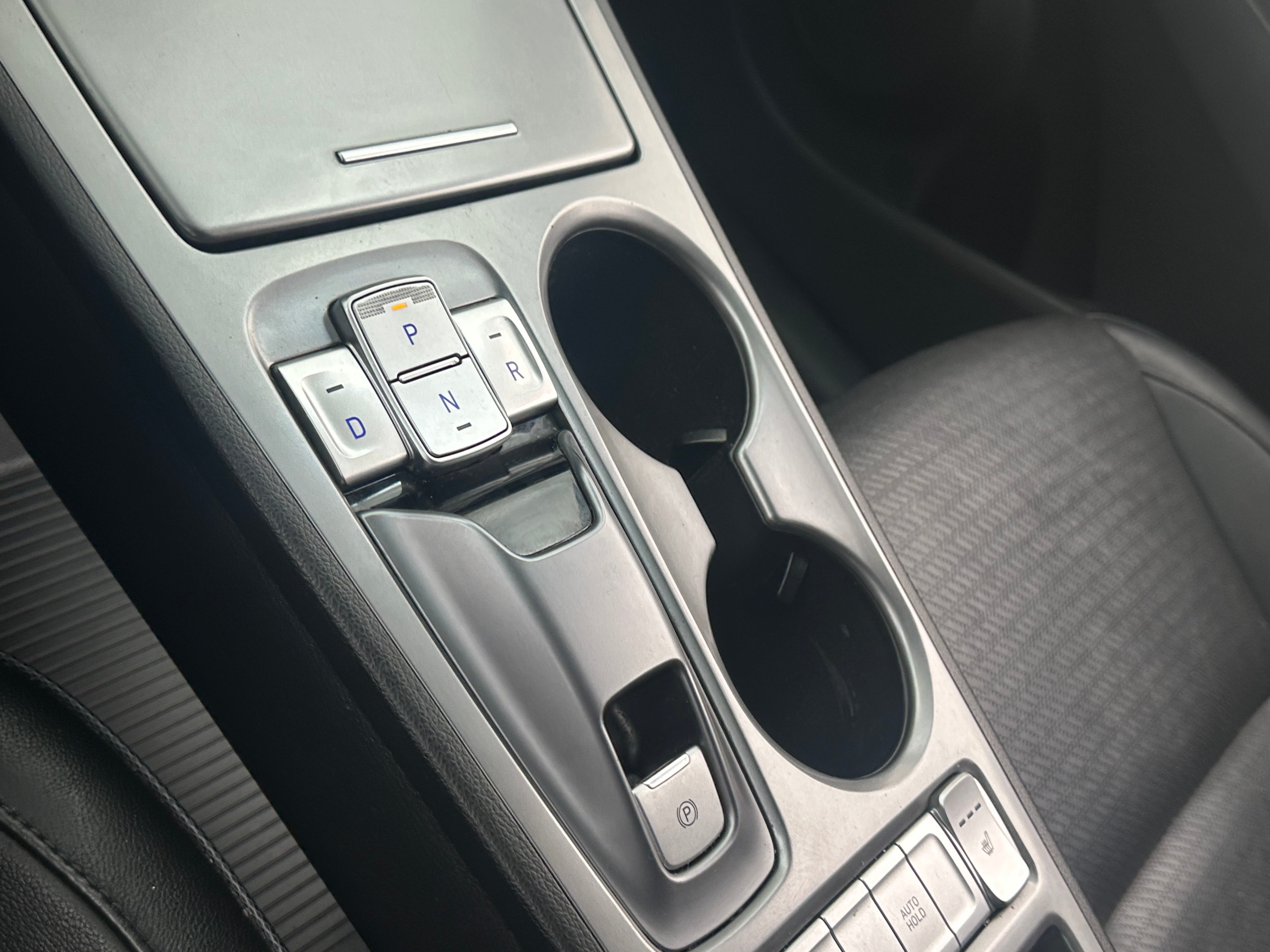 Used 2021 Hyundai Kona EV Limited with VIN KM8K33AG1MU122812 for sale in Auburn, WA