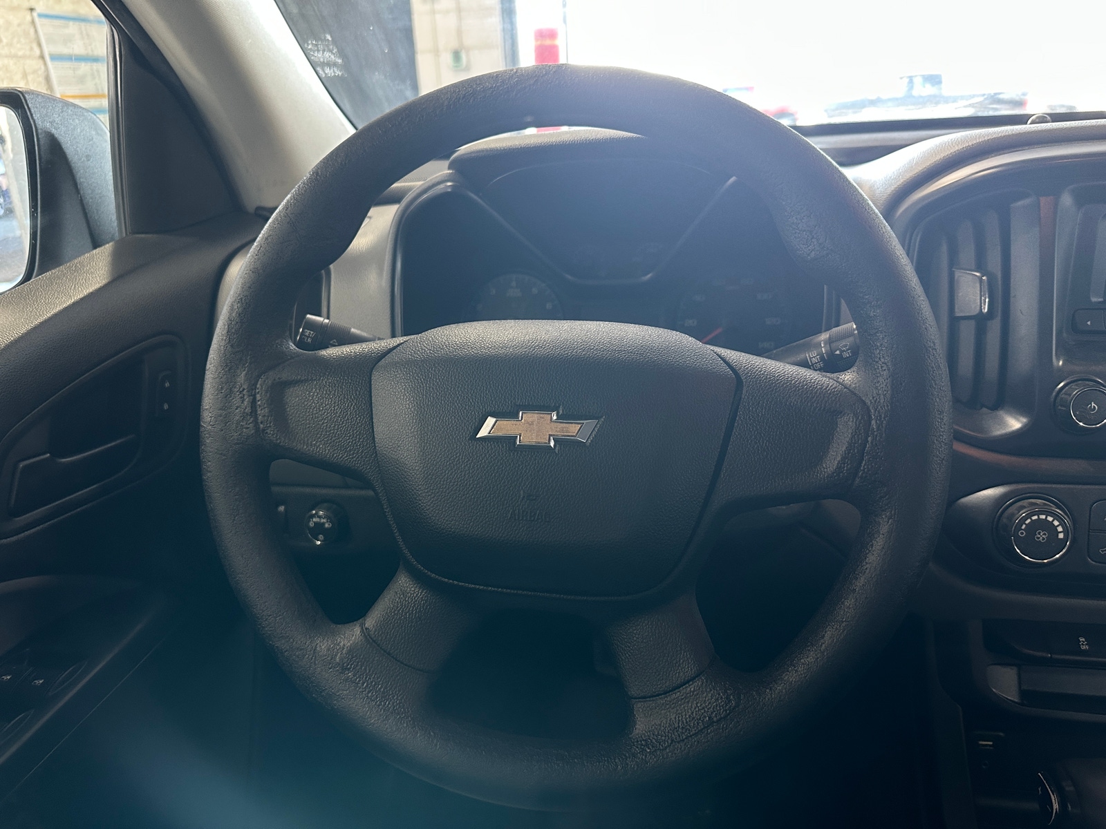 Thumbnail: 2017 Chevrolet Colorado - 4