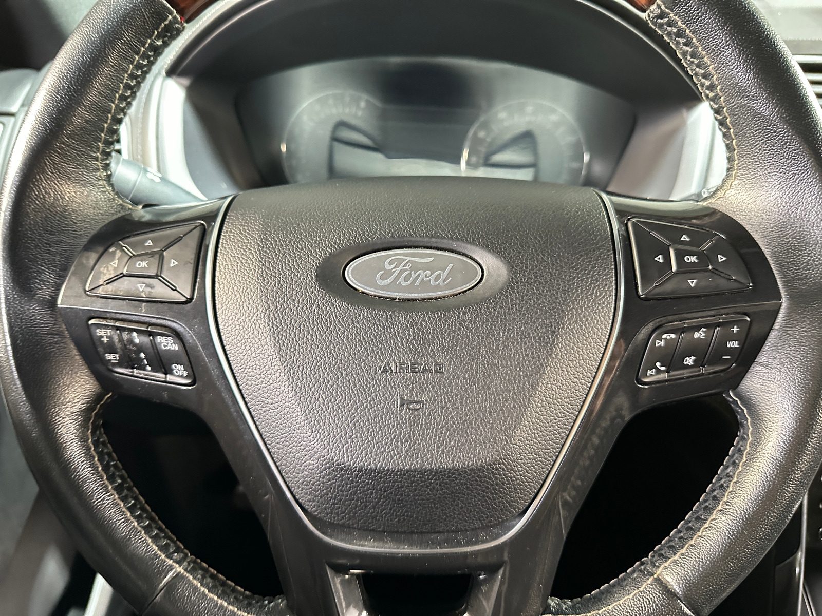 Thumbnail: 2018 Ford Explorer - 4