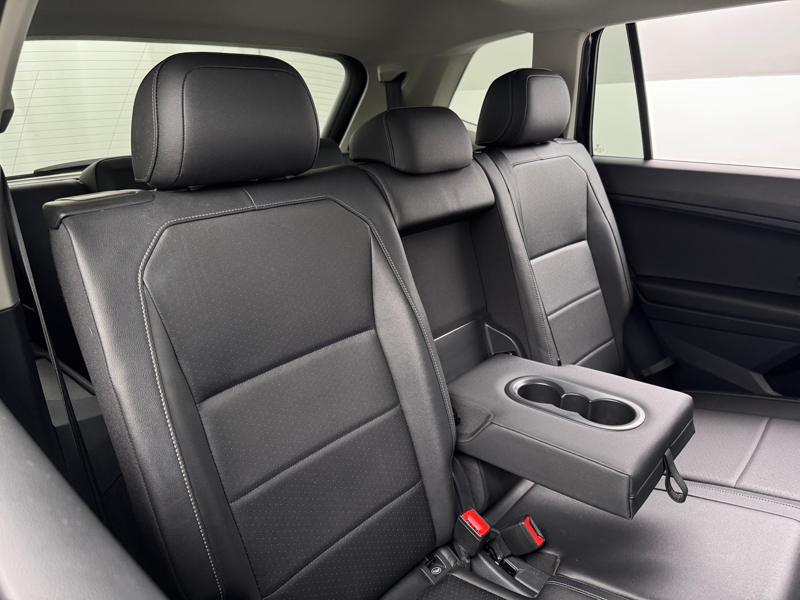 Thumbnail: 2020 Volkswagen Tiguan - 5