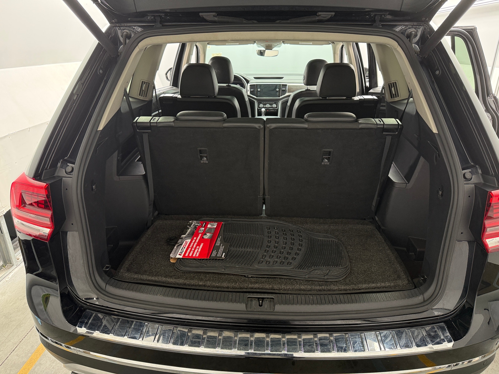 Thumbnail: 2019 Volkswagen Atlas - 6