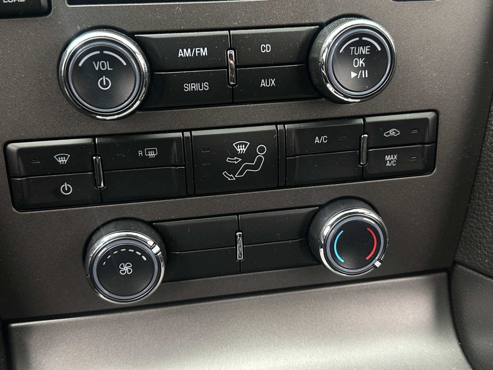 Thumbnail: 2012 Ford Mustang - 3