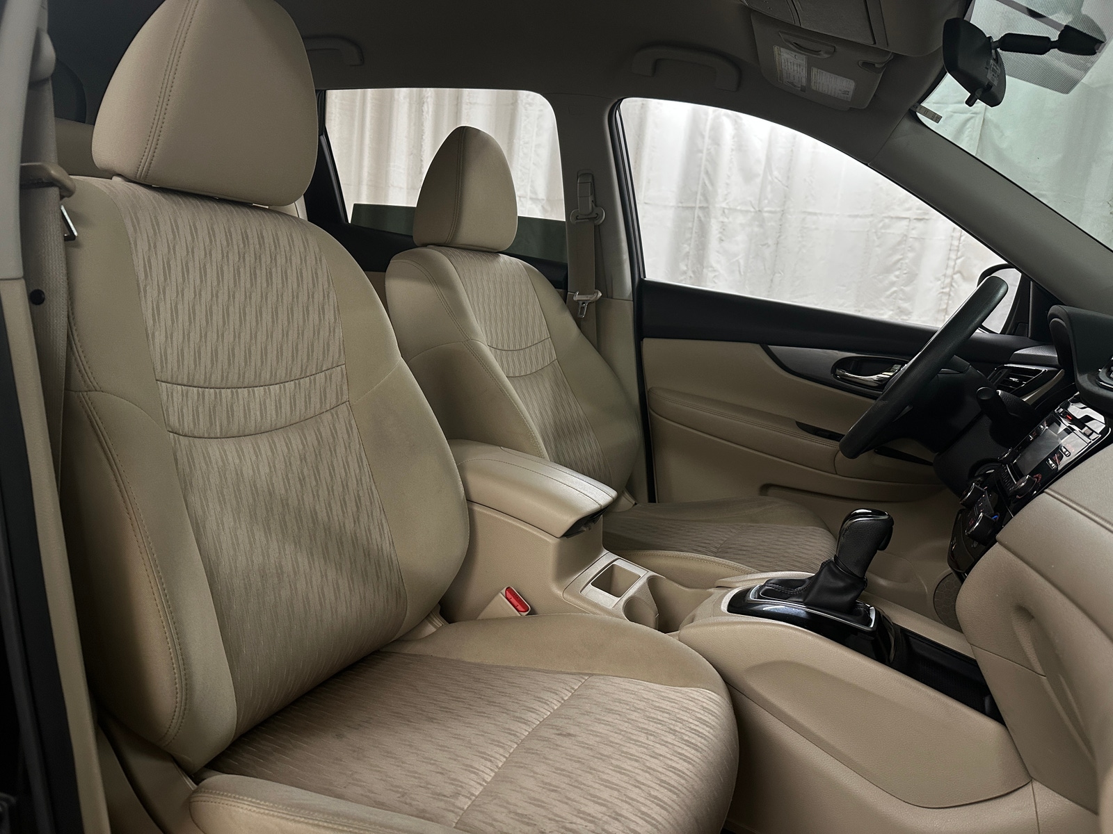 Thumbnail: 2017 Nissan Rogue - 2