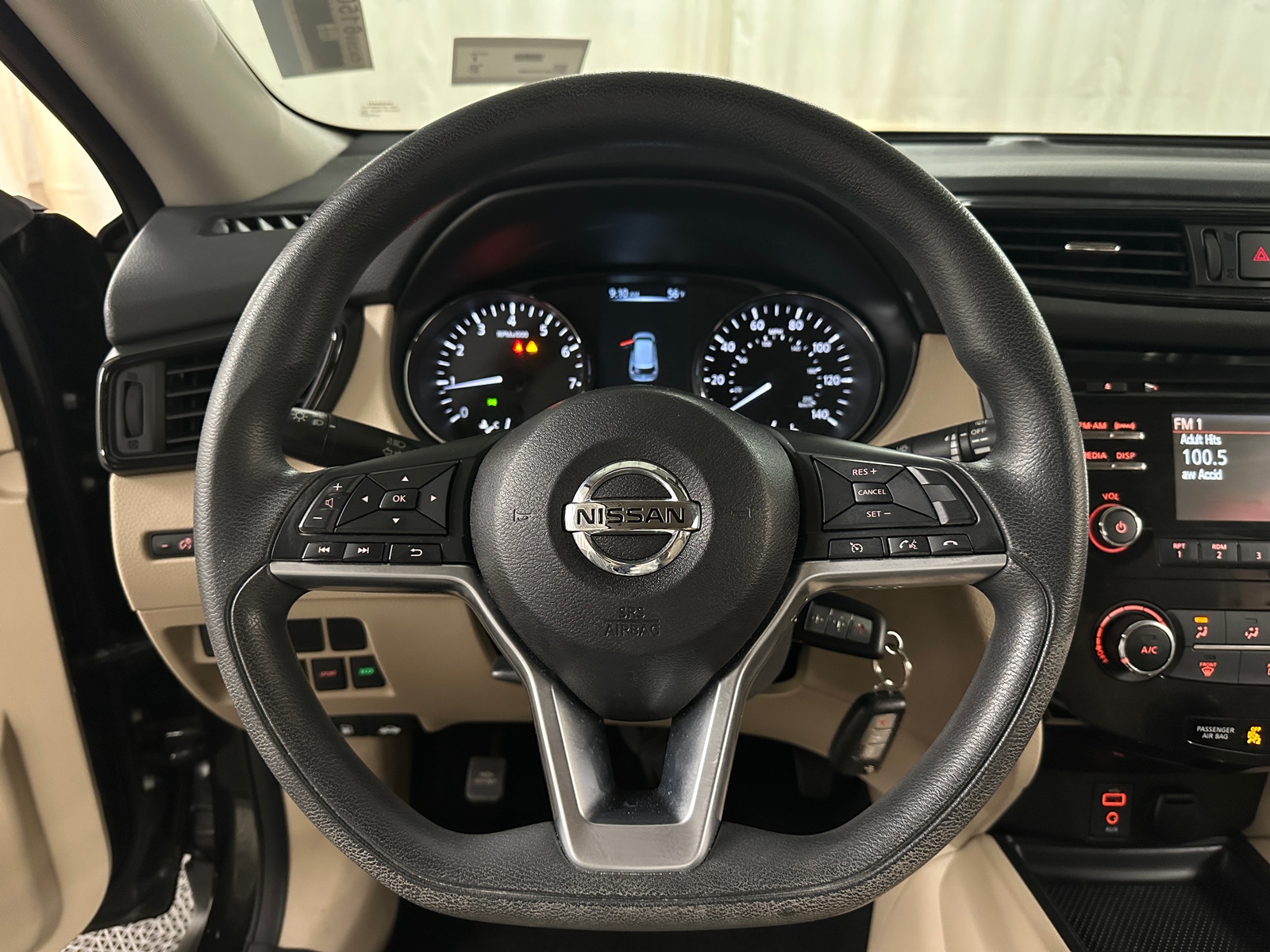 Thumbnail: 2017 Nissan Rogue - 5