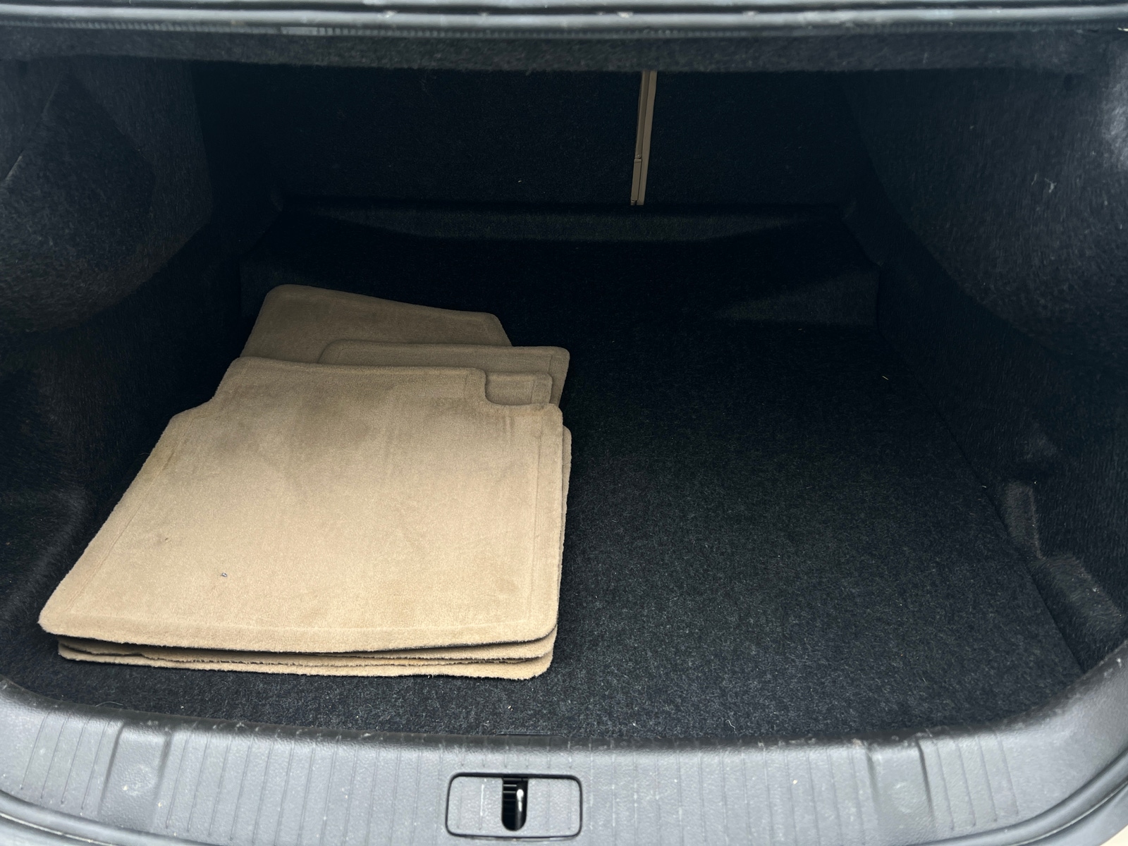 Thumbnail: 2011 Buick LaCrosse - 6