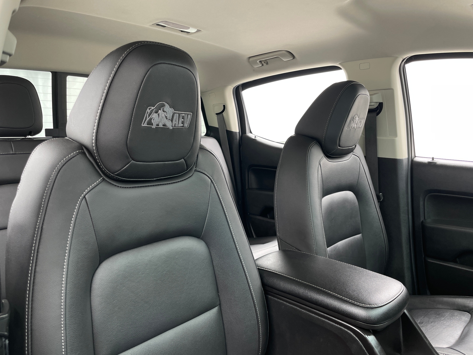 Thumbnail: 2022 Chevrolet Colorado - 2