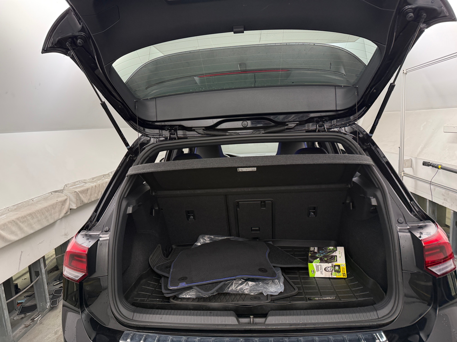 Thumbnail: 2024 Volkswagen Golf - 6