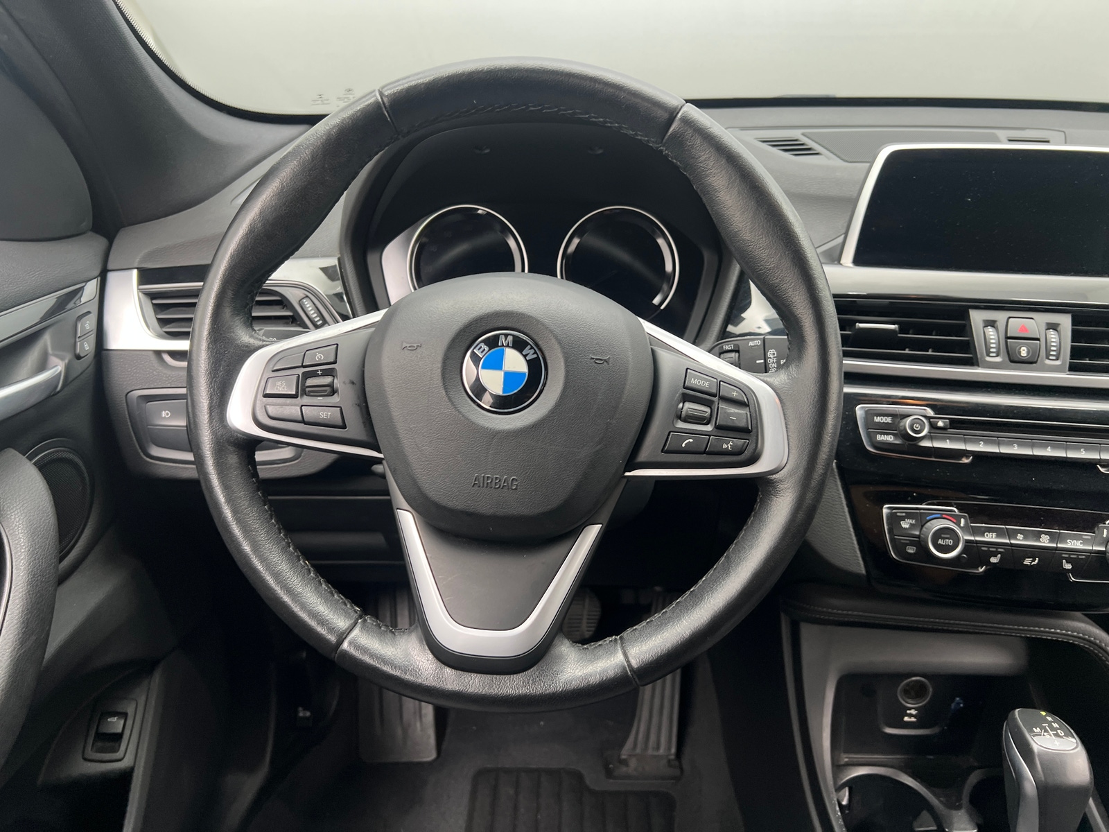 Thumbnail: 2019 BMW X1 - 4