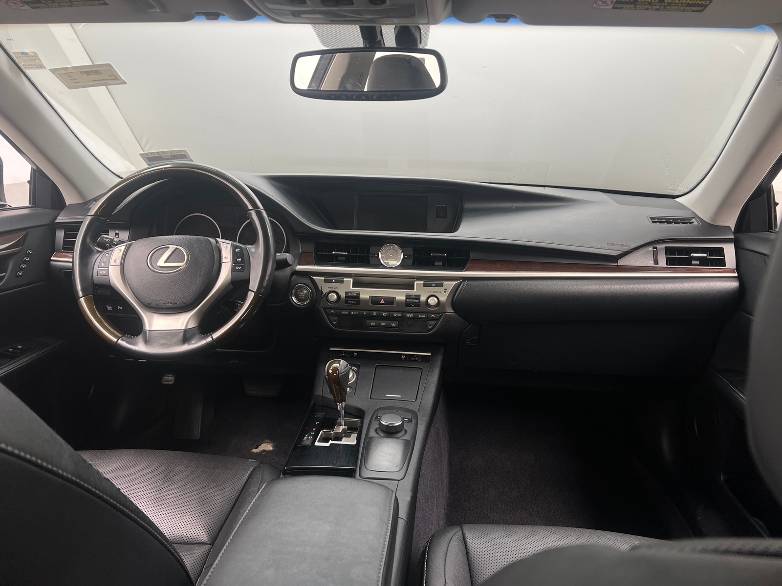 Thumbnail: 2014 Lexus ES - 2