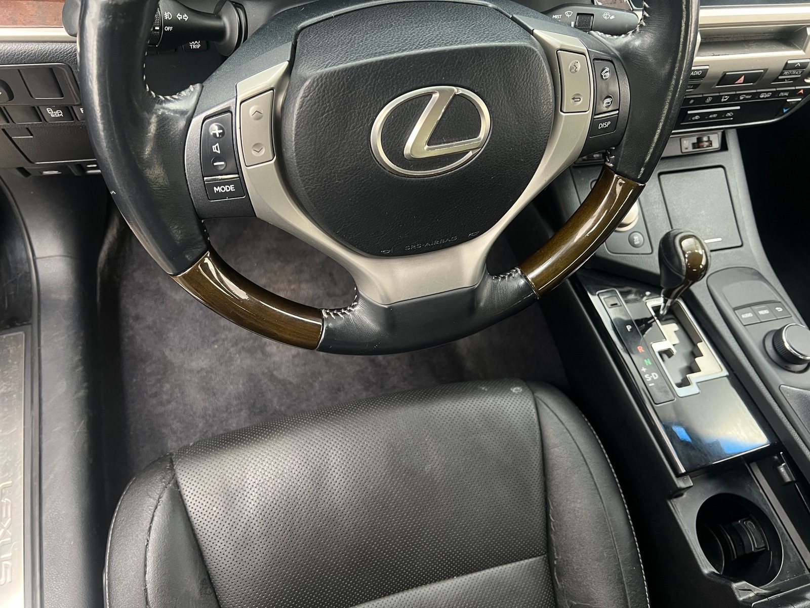 Thumbnail: 2014 Lexus ES - 4