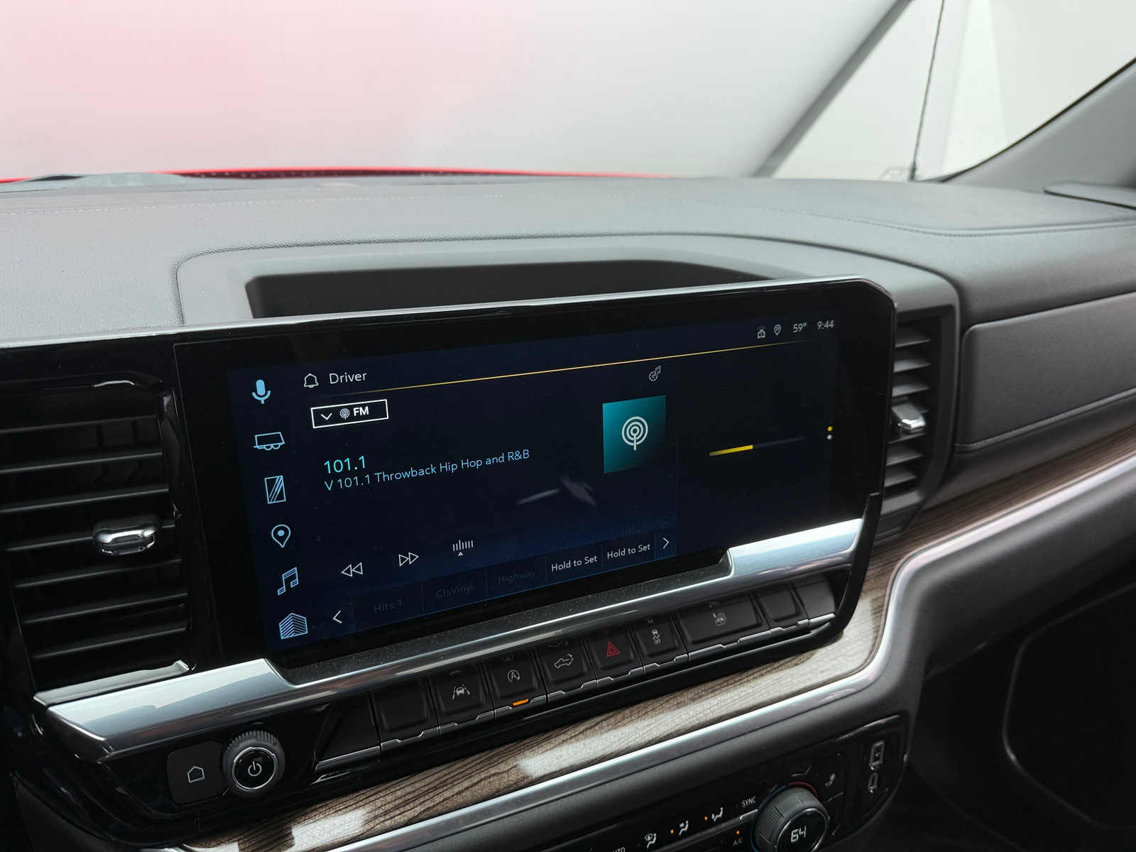 Thumbnail: 2025 Chevrolet Silverado 1500 - 4