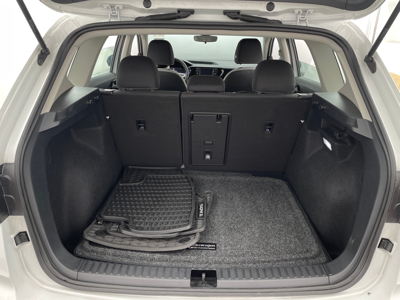 Thumbnail: 2024 Volkswagen Taos - 7