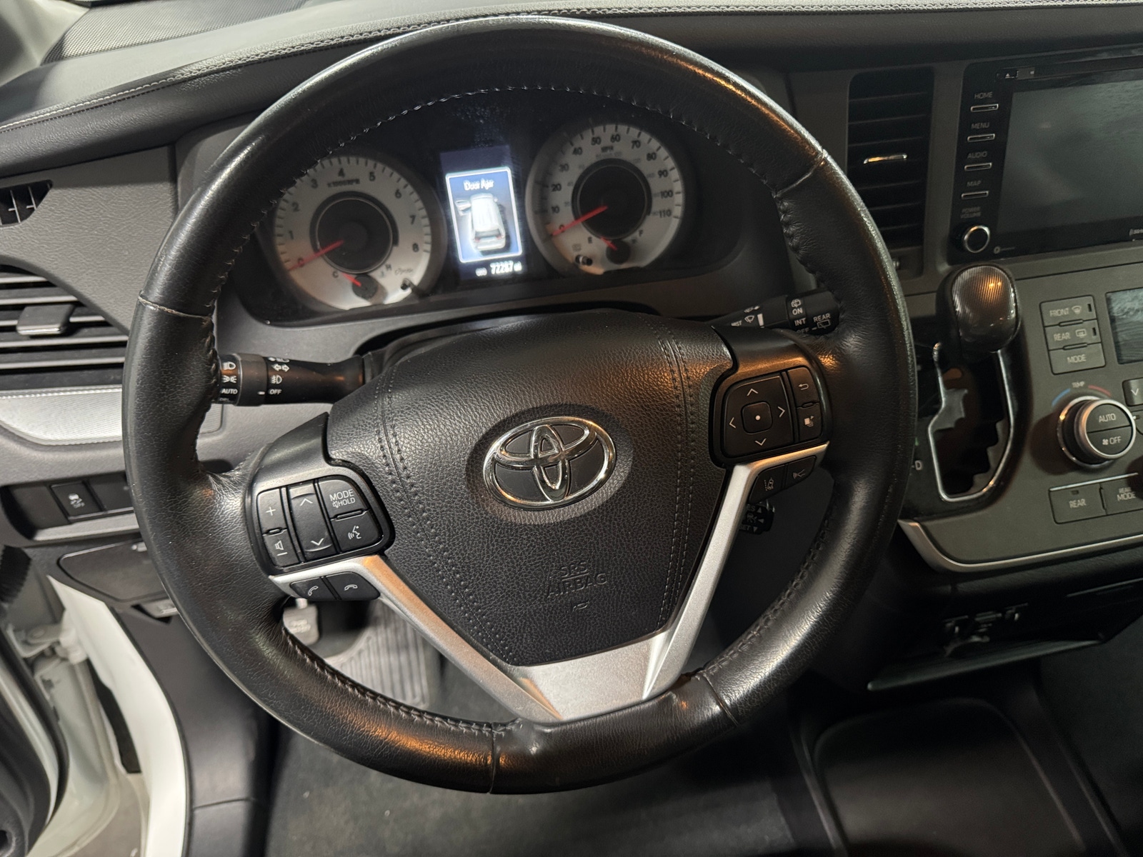 Thumbnail: 2020 Toyota Sienna - 4