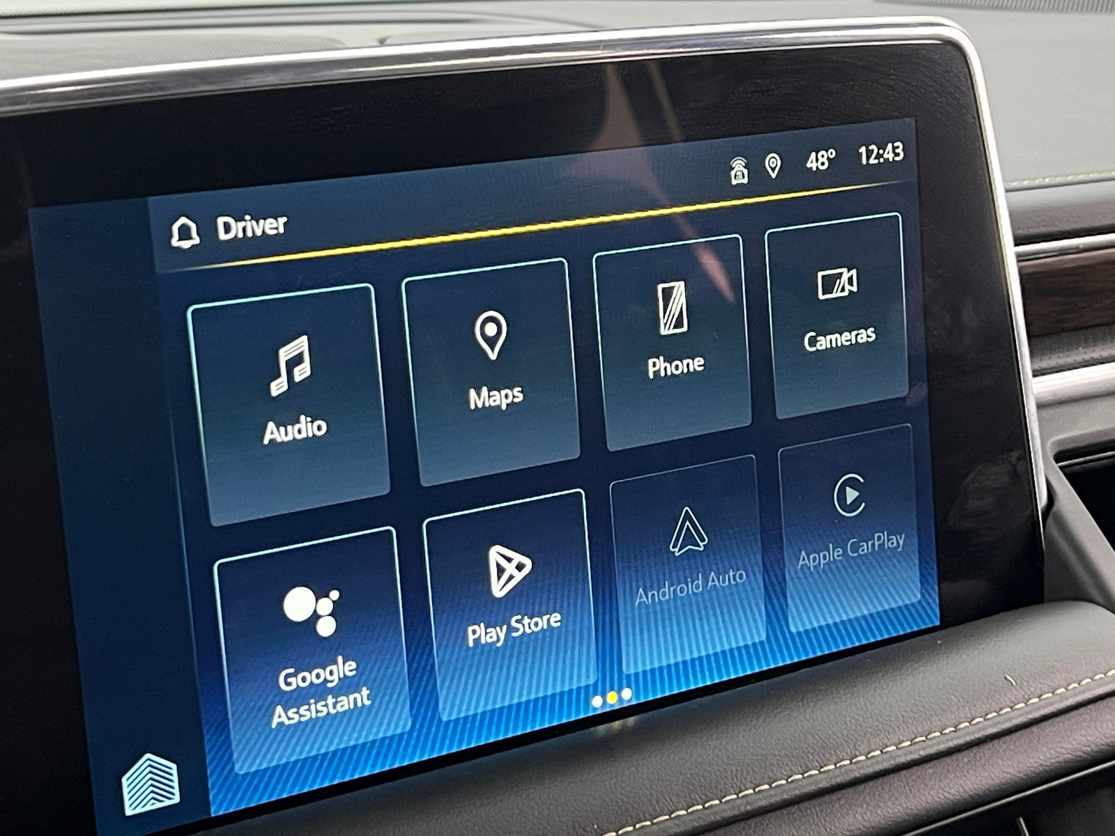 Thumbnail: 2023 Chevrolet Suburban - 3