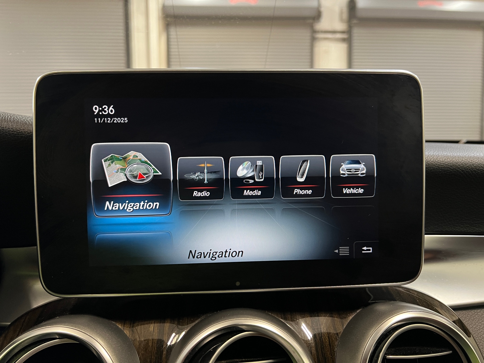 Thumbnail: 2017 Mercedes-Benz C-Class - 3