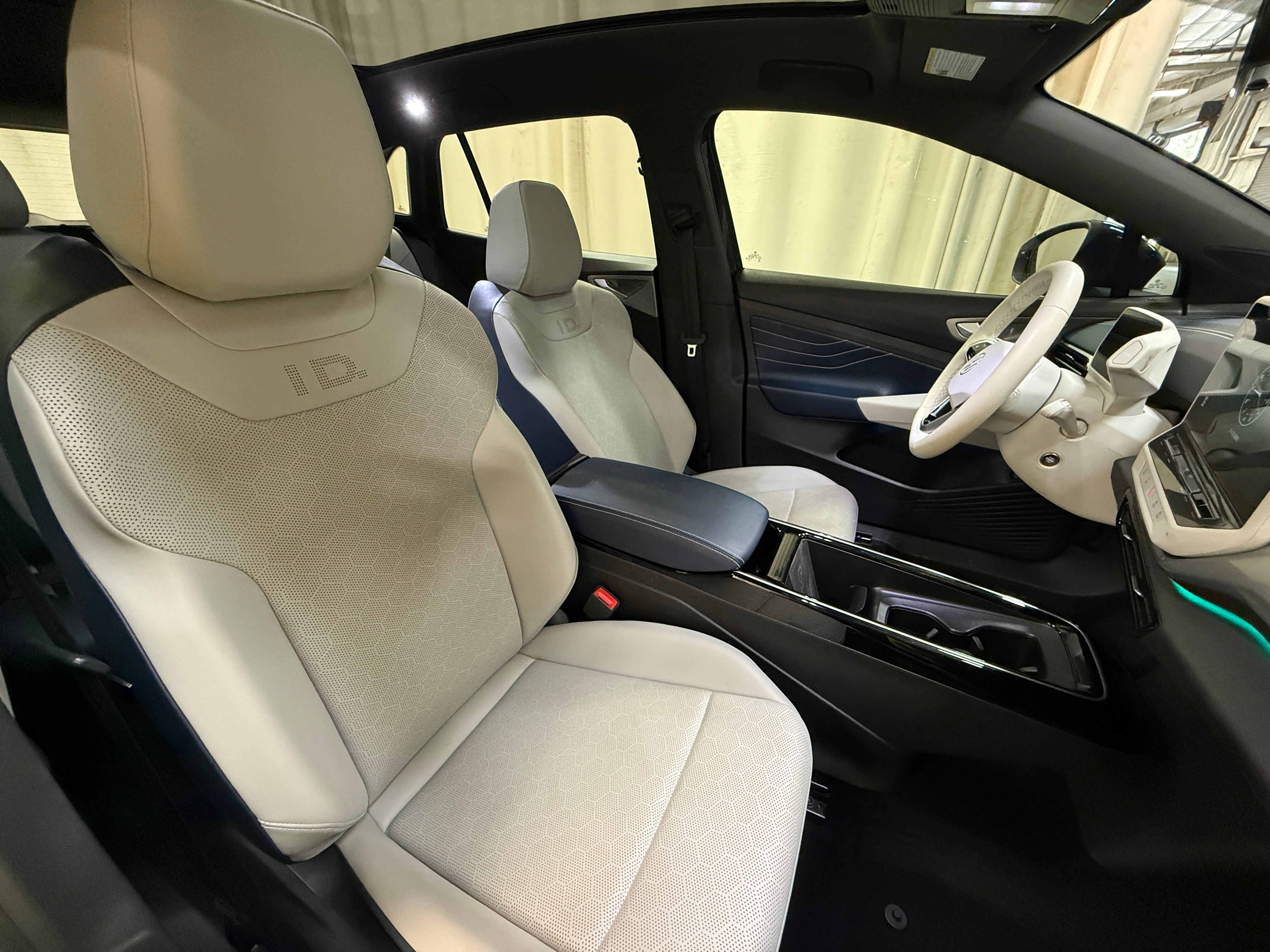 Used 2023 Volkswagen ID.4 PRO S with VIN 1V2GNPE80PC005620 for sale in Auburn, WA