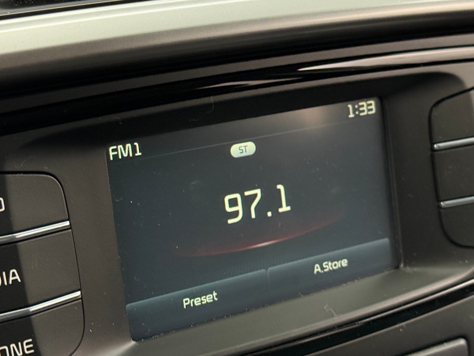 Thumbnail: 2018 Kia Sorento - 4