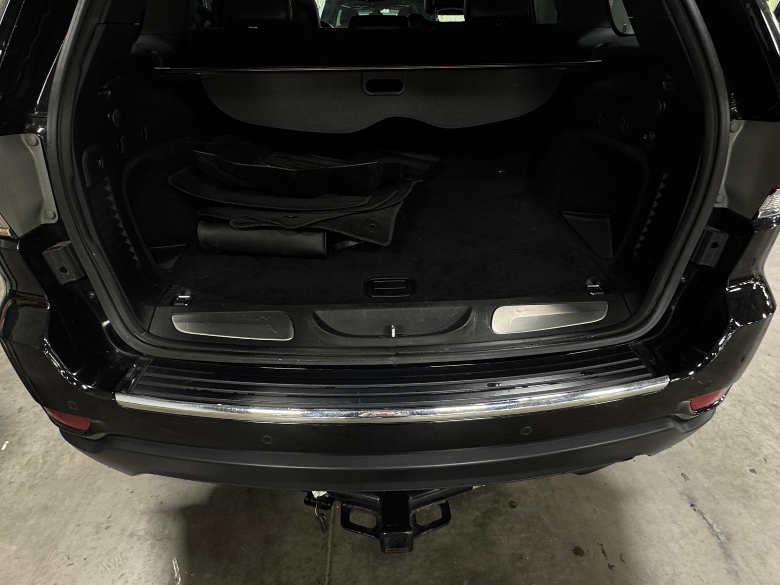 Thumbnail: 2018 Jeep Grand Cherokee - 6