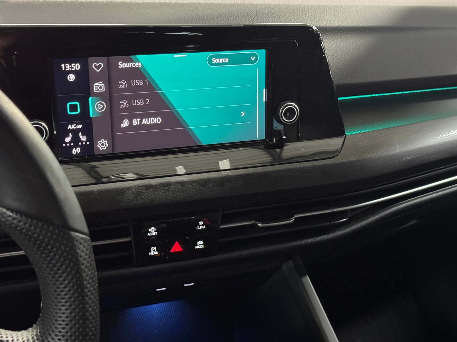 Thumbnail: 2022 Volkswagen Golf - 4